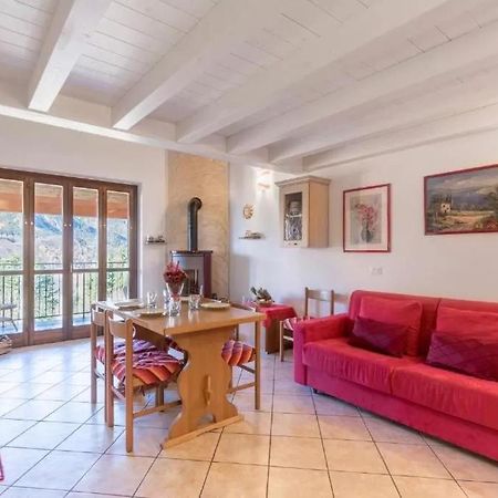 Casa Vacanze Rosalba Ferrara di Monte Baldo 外观 照片