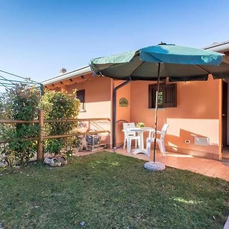 Casa Vacanze Rosalba Ferrara di Monte Baldo 外观 照片