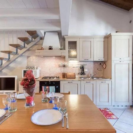 Casa Vacanze Rosalba Ferrara di Monte Baldo 外观 照片